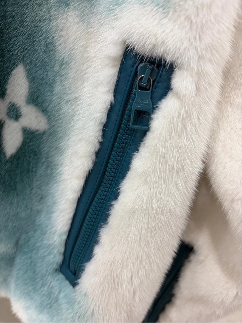 Louis Vuitton Spray Mink Bomber Jacket - Picture 6 of 12